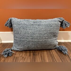 Throw pillow